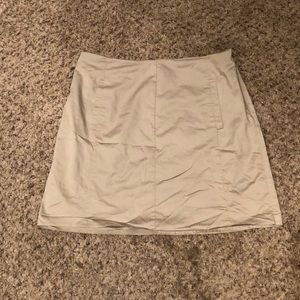Khaki color skirt with pockets size 12 the limited